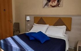 CASA VACANZE VATICANO 3 Camere 3 Bagni Privati WiFi AC